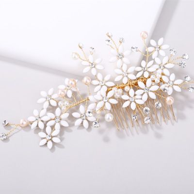 Find different wedding accessory for your hairstyle