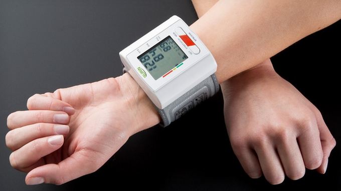 Wrist Blood Pressure Monitors Market Global Industry Analysis, Size, Share And Forecast 2017-2027