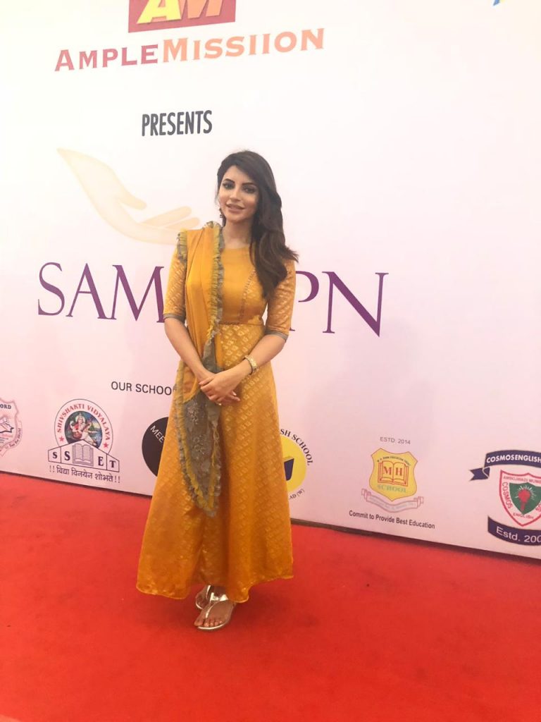 Shama Sikander Celebrated Diwali with ample mission underprivileged kids