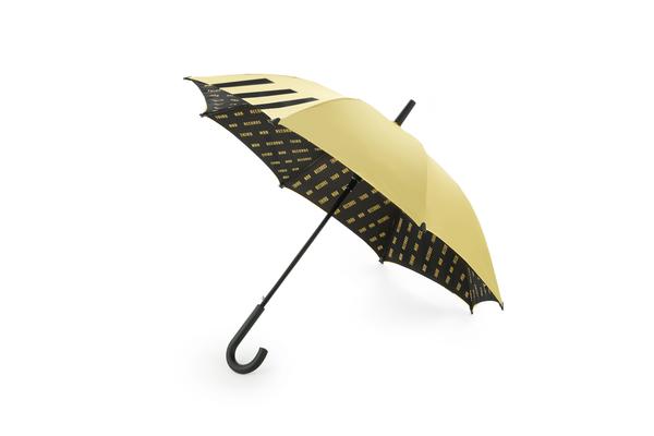 Find The Best Commercial Patio Umbrellas For Your Business At Cheeky Umbrella Canada