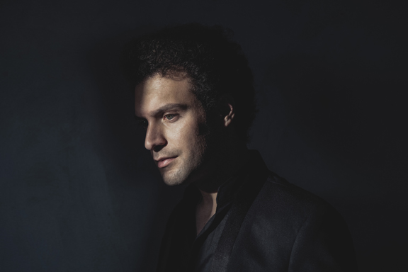 Jamie Alimorad Continues Mental Health Awareness With “Brighter Days” ​Live Acoustic Video