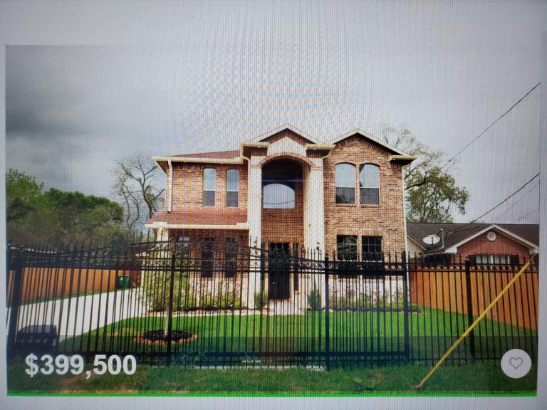 Invest Money With the Best International Real Estate Agents For Maximum ROI