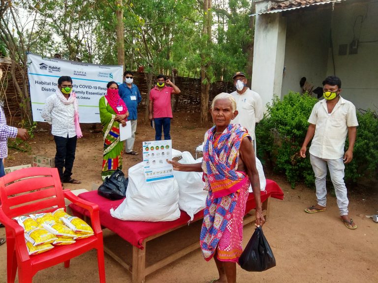 Standard Chartered Bank Partners with Habitat for Humanity India for COVID-19 Relief Work
