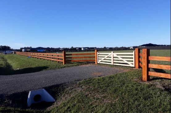 How to Safely Set Up an Equine Fence