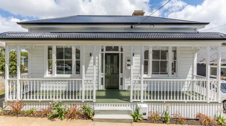 Know about the renovation rules from residential builders auckland