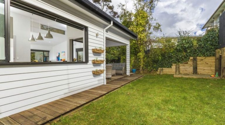 Which is better Another Storey or Adding House Extensions Auckland?