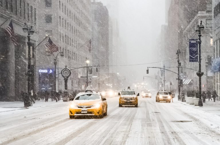 Meteo New York: tempesta di neve, gelo artico e venti furiosi. Dichiarato lo stato di emergenza!