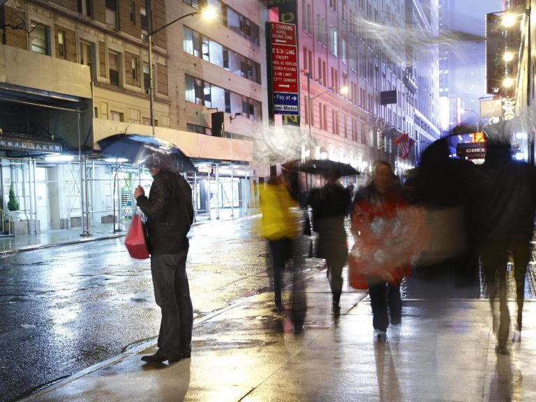 Meteo Italia: l’inverno cede il passo, ma una nuova perturbazione porterà pioggia, temporali e neve