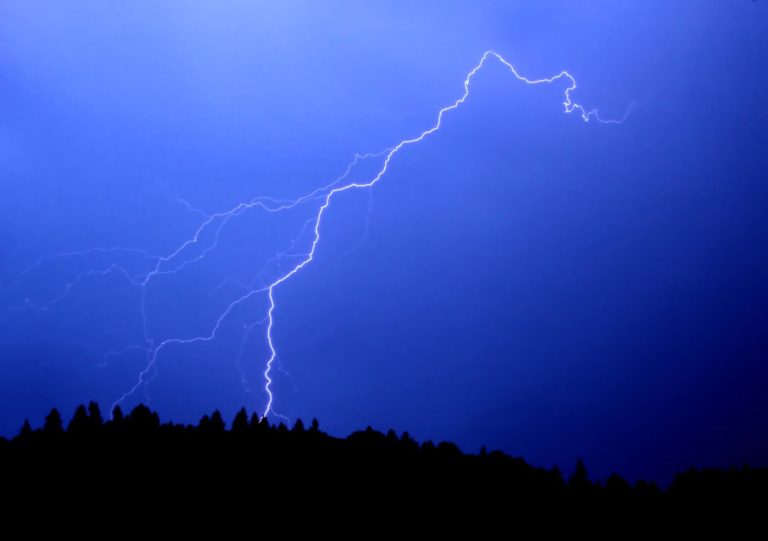 Meteo Italia, primavera 2025: maltempo in arrivo dopo un inverno anomalo
