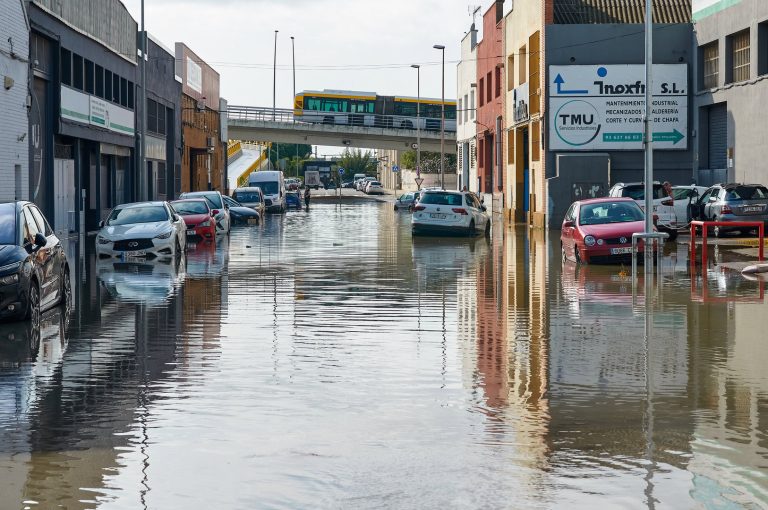 Meteo Spagna: allerta AEMET per nubifragi e temporali, rischio alluvioni in quattro regioni