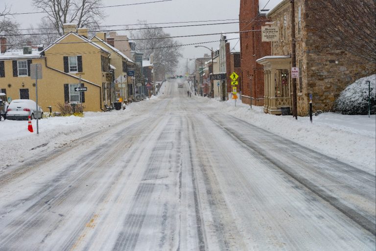 meteo-new-york:-tempesta-di-neve-in-arrivo,-allerta-in-7-contee-e-disagi-sulle-strade