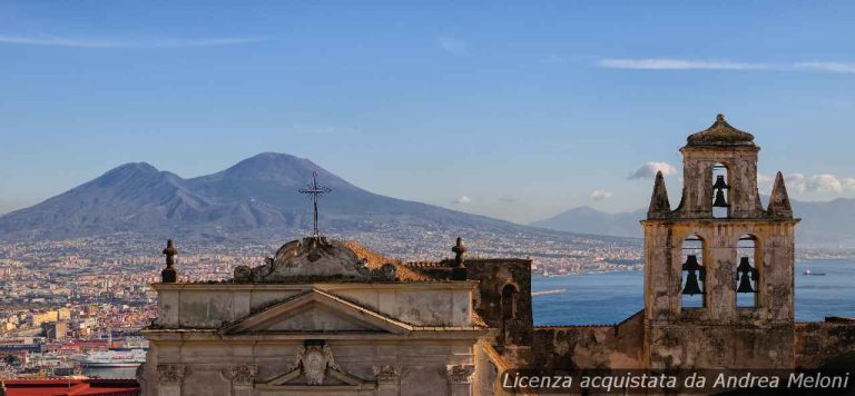 Meteo Napoli: sereno domani, successivamente nuvoloso con piogge e vento intermittente