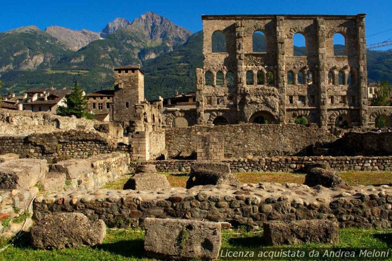 Previsione meteo Aosta: domani rovesci, seguiti da nuvolosità persistente