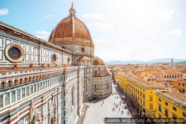 Meteo Firenze: Nuvolosità e Piovaschi Domani, Successivamente Pioggia e Vento