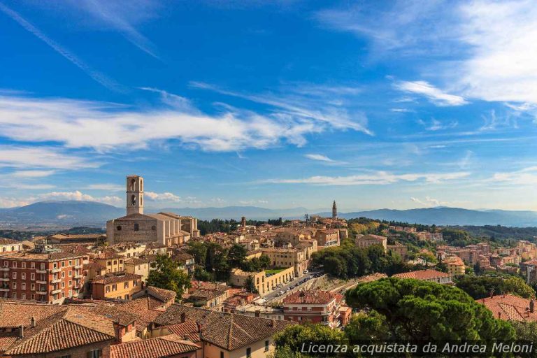 meteo-perugia:-nuvolosita-e-piovaschi-persistono-nei-prossimi-giorni