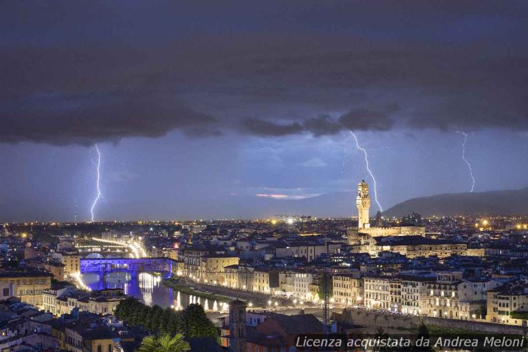 Meteo Firenze: domani poco nuvoloso, successivamente sereno e ventoso a tratti