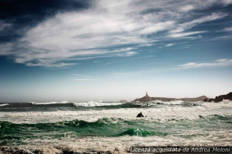 meteo-cagliari:-nubi-sparse-e-vento,-seguiti-da-nuvolosita-e-piovaschi