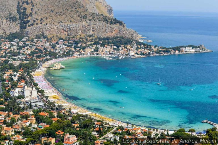 Meteo Palermo: sereno domani, successivamente nubi sparse e vento intermittente