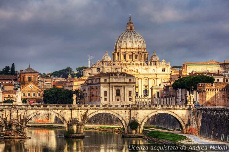 Meteo Roma: Nubi Sparse Seguite da Pioggia Intensa