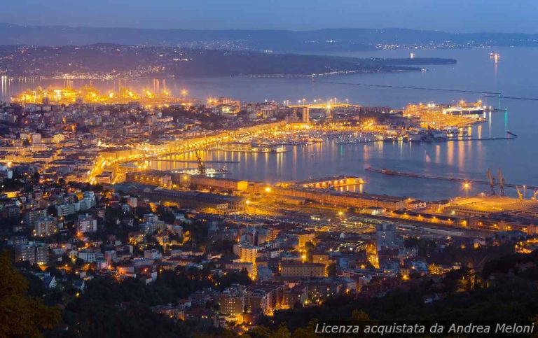 Meteo Trieste: Domani Nuvoloso con Pioviggine, Seguono Temporali e Vento