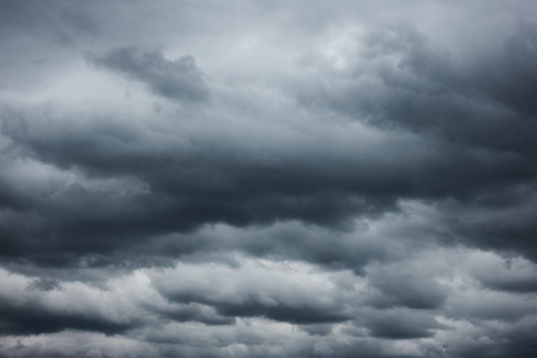 meteo-italia:-piogge-e-temporali-in-arrivo,-maltempo-protagonista-fino-a-fine-marzo