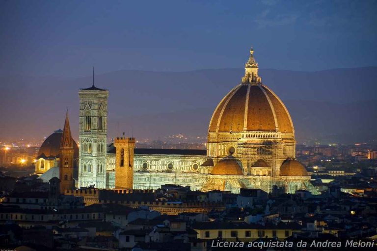 Meteo Firenze: Nuvolosità e Vento, Schiarite nel Pomeriggio