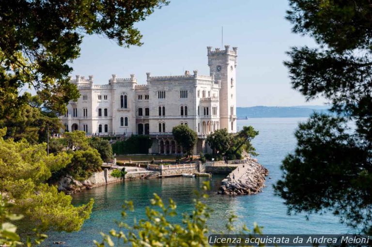 Meteo Trieste: Domani nuvoloso e ventoso, segue aumento nuvolosità e vento