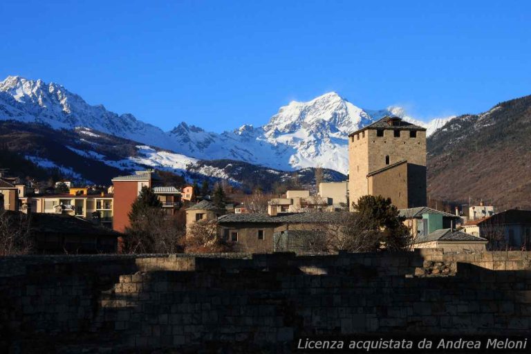 Meteo Aosta: domani nuvoloso con piovaschi, migliora nei giorni successivi