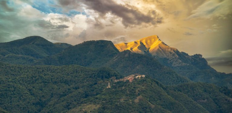Meteo: seconda metà di aprile 2025 con scenari dinamici, dall’Atlantico all’alta pressione