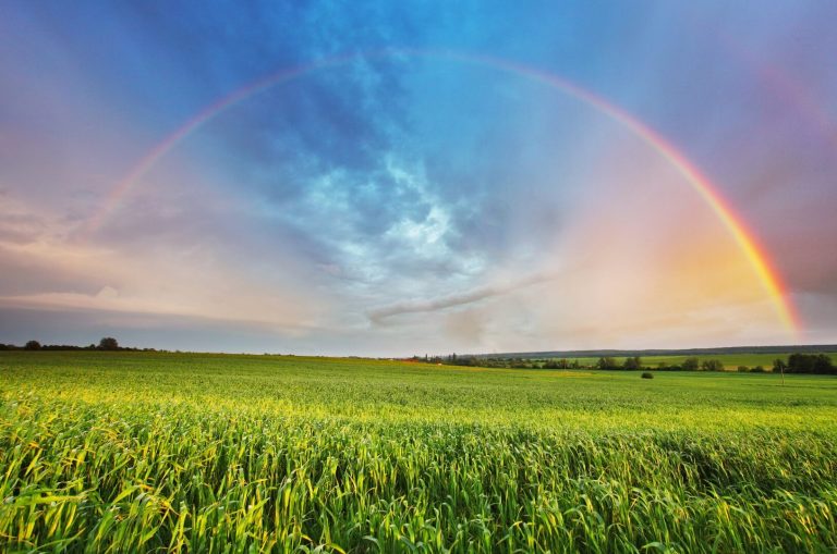 Meteo: aprile 2025 dinamico tra freddo, anticiclone africano e instabilità pasquale