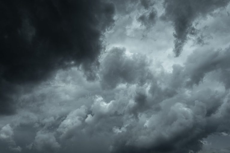 meteo-pasqua-e-pasquetta:-dieci-anni-di-instabilita-e-sorprese-atmosferiche-in-italia