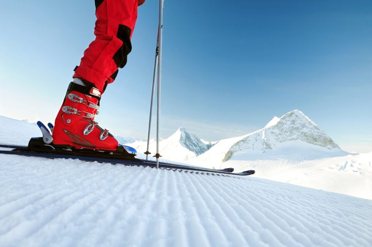Meteo, neve e crisi climatica: l’industria del turismo invernale alla prova della sostenibilità
