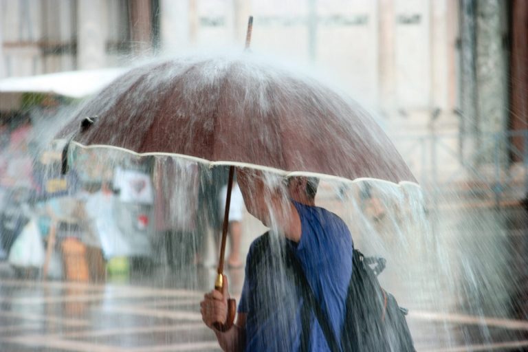 meteo-settimana-14-17-aprile:-ondata-di-maltempo-violento-al-centro-nord-con-piogge-torrenziali