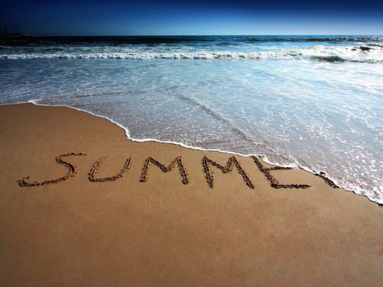 meteo-estate-2025:-caldo-eccezionale,-mari-roventi-e-rischio-temporali-estremi-in-aumento