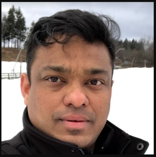 suresh-palli-honoured-with-innovation-excellence-award-at-the-international-crafting-bharat-awards-2025