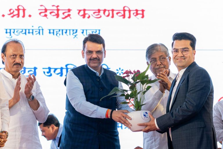 chief-minister-of-maharashtra-felicitates-abhay-bhutada-for-strengthening-pune-police-with-advanced-equipment