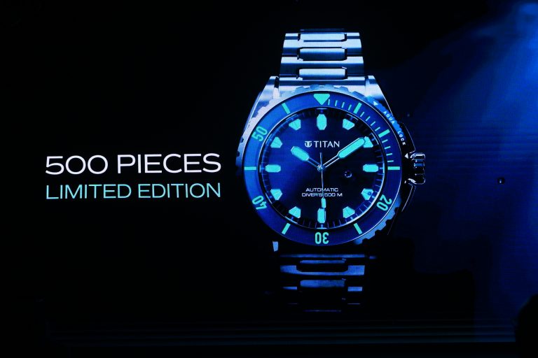 Titan Watches sets Guinness Book of World Records with Zero Hour 500M Professional Diver’s Automatic Watch