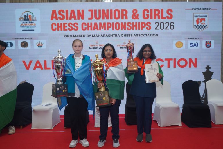 Mayank, Pratitee claim grand Asian double for India 